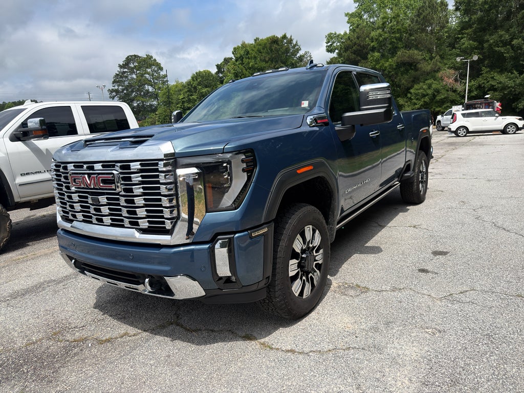 2025 GMC Sierra 2500 HD Denali