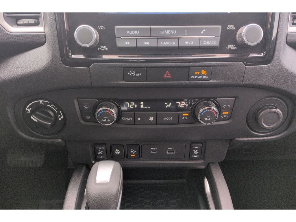 2023 Nissan Frontier SV
