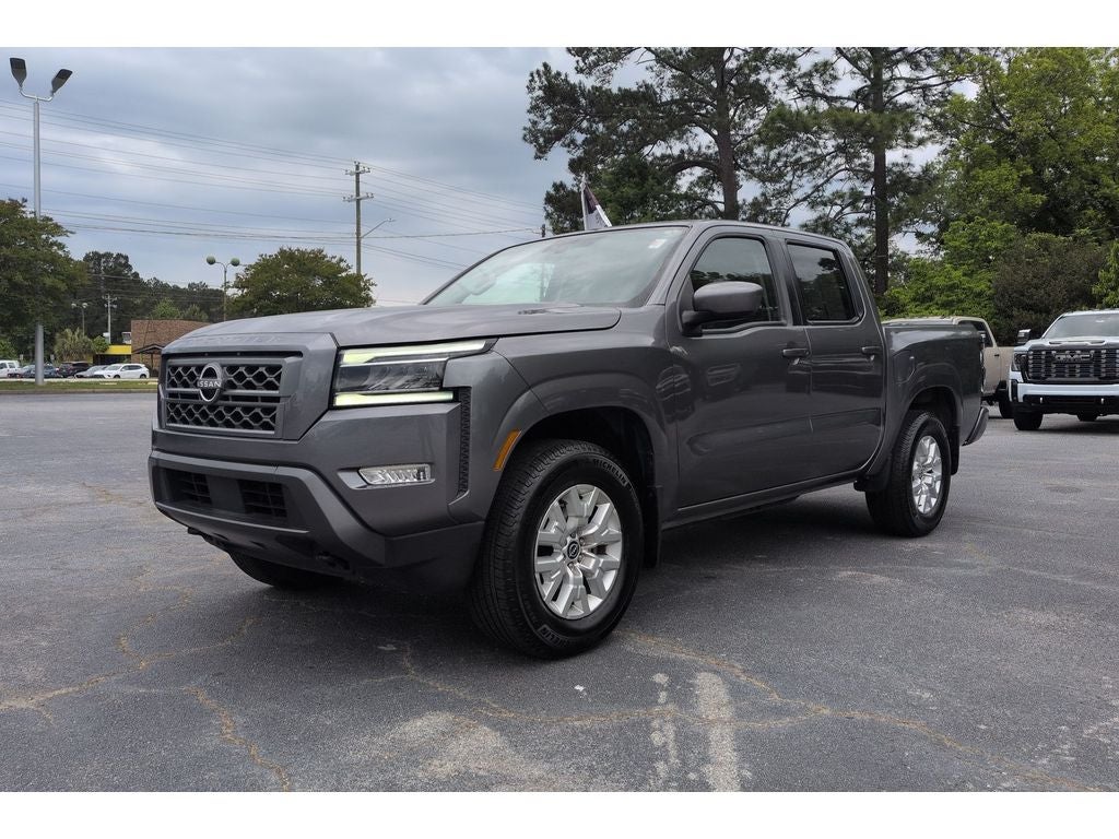 2023 Nissan Frontier SV