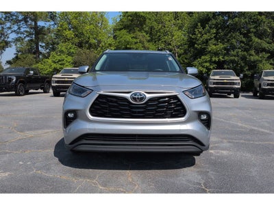 2024 Toyota Highlander LE